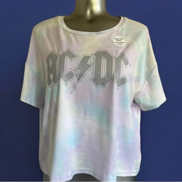 🆕Women’s AC/DC  Crop Top - Picture 1 of 15